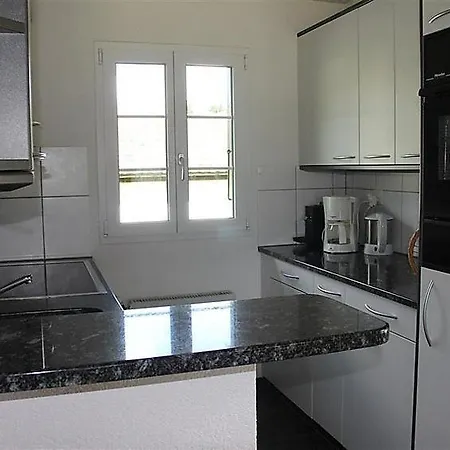 Апартаменты Schonried Sleeps 6 Wifi