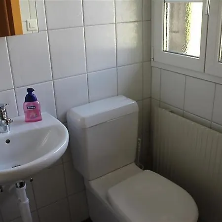 Апартаменты Schonried Sleeps 6 Wifi Hornkessel